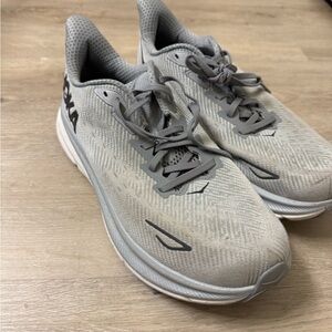Hoka Clifton 9 Men's Light Gray Athletic Shoes